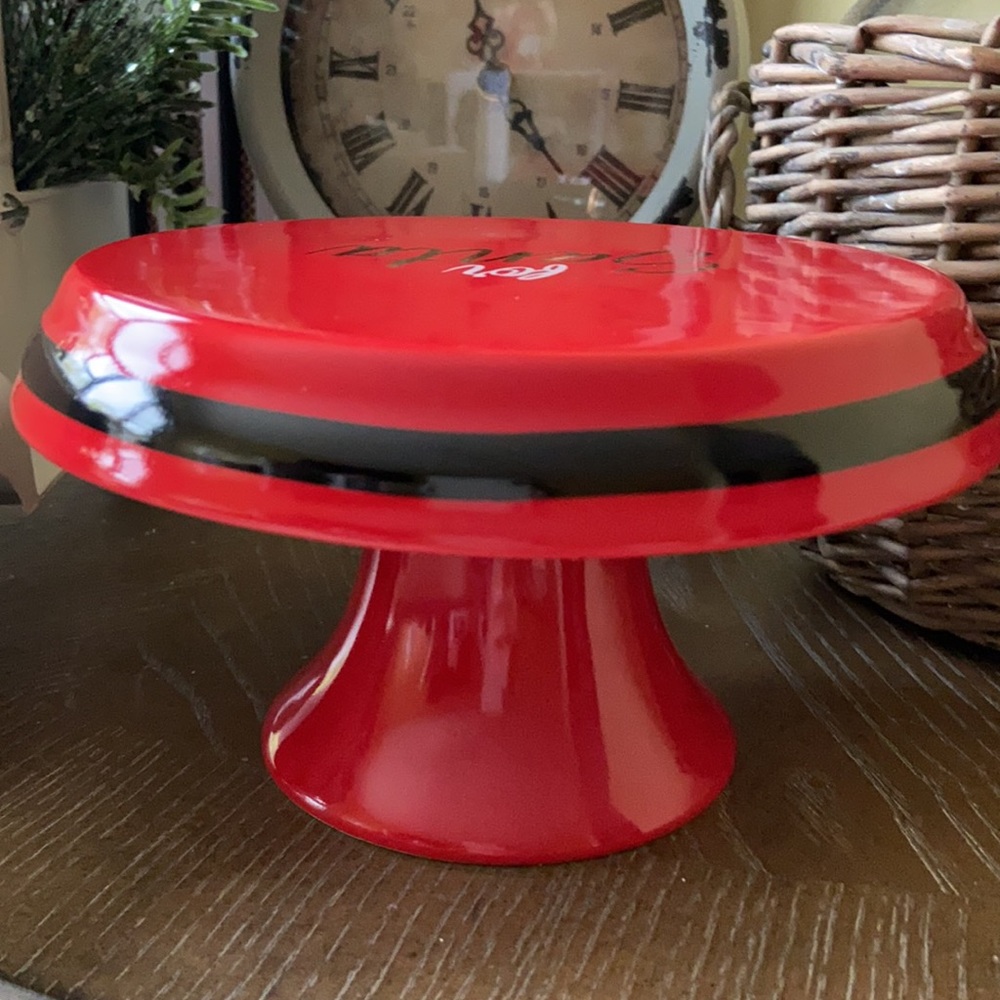 Last 1❗️Christmas Holiday Santa Suit Ceramic Cake & Cookie Stand - Picture 5 of 7